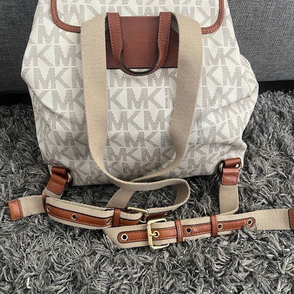 Michael Kors Cream/Brown Logo Bag Set - Picture 13 of 16